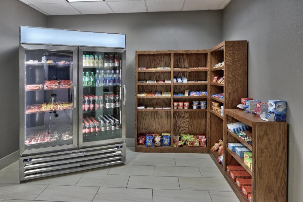 Holiday Inn Express & Suites Portales Image 35