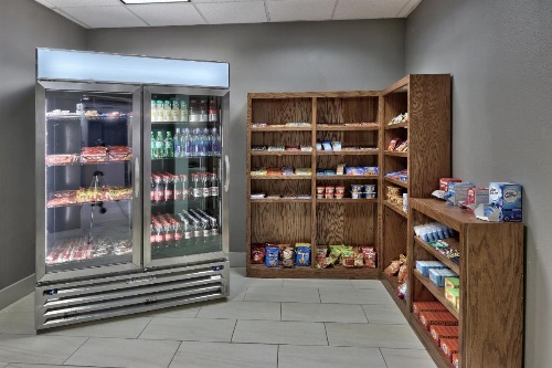 Holiday Inn Express & Suites Portales image 35