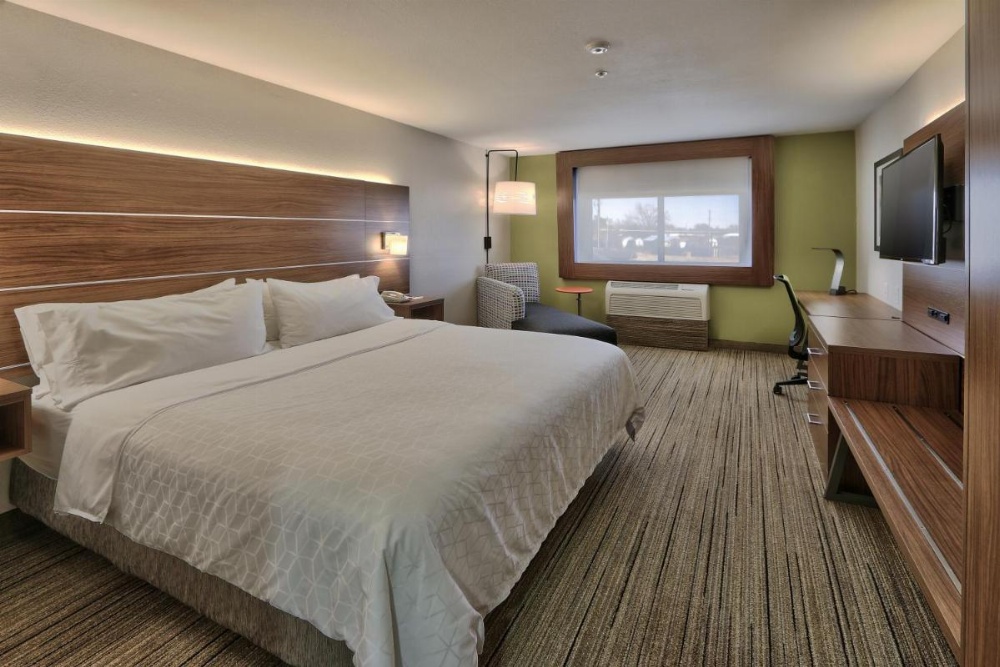 Room image 4